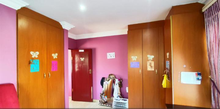 5 Bedroom Property for Sale in Parkhaven Gauteng