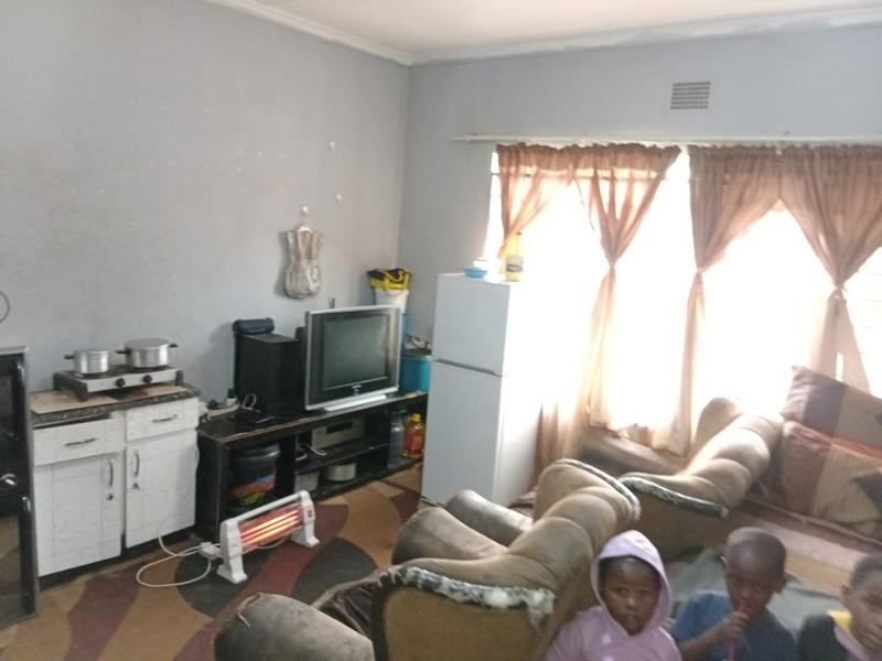 11 Bedroom Property for Sale in Kenilworth Gauteng