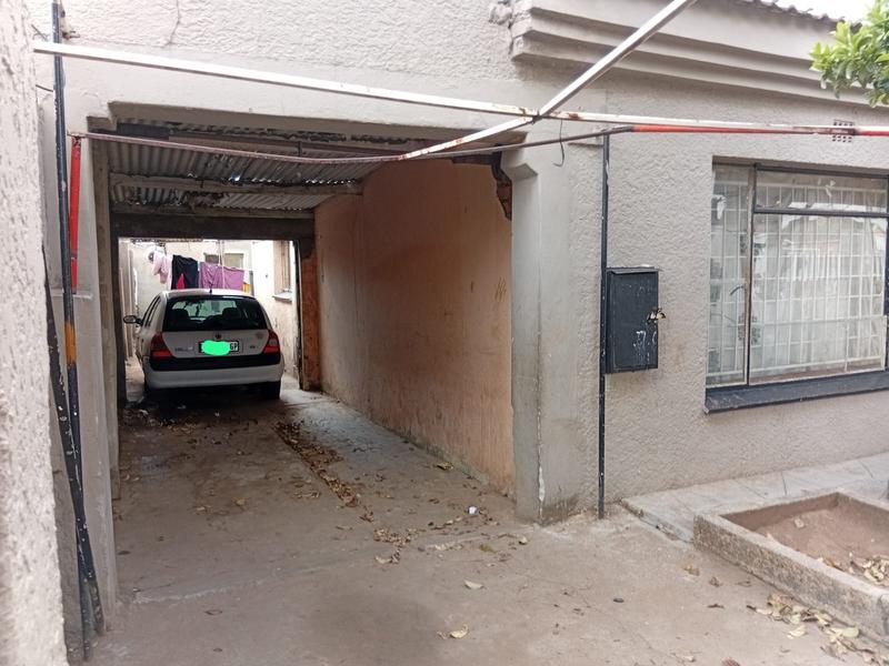 11 Bedroom Property for Sale in Kenilworth Gauteng