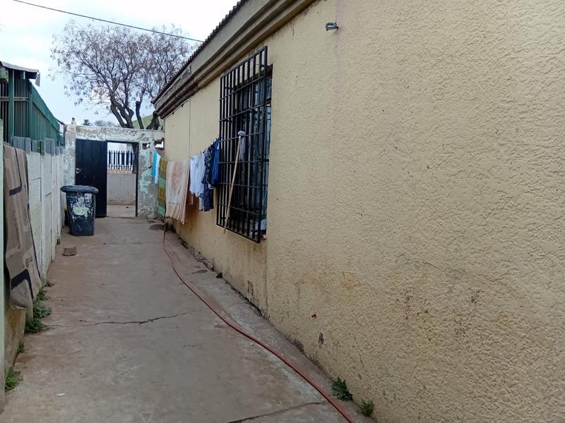11 Bedroom Property for Sale in Kenilworth Gauteng
