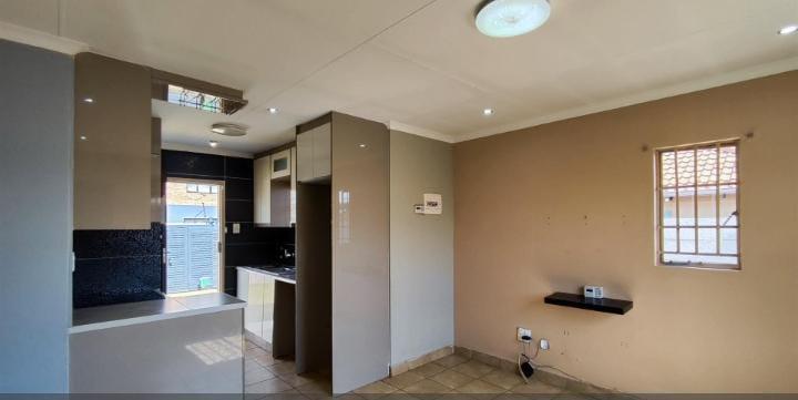 3 Bedroom Property for Sale in Sky City Gauteng