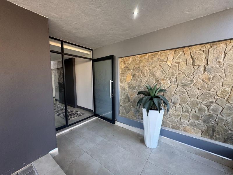 4 Bedroom Property for Sale in Midstream Estate Gauteng