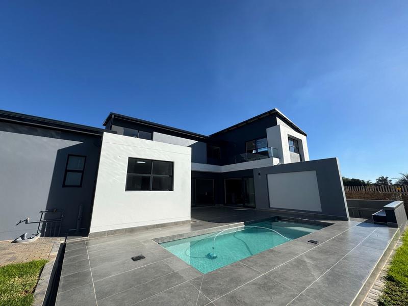 4 Bedroom Property for Sale in Midstream Estate Gauteng