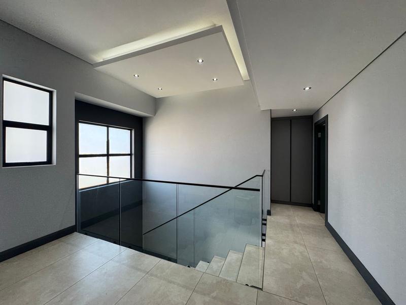 4 Bedroom Property for Sale in Midstream Estate Gauteng