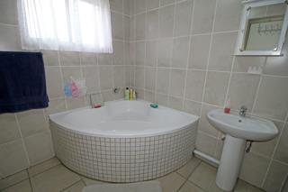 6 Bedroom Property for Sale in Primrose Gauteng
