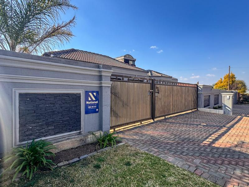 4 Bedroom Property for Sale in Kagiso Gauteng