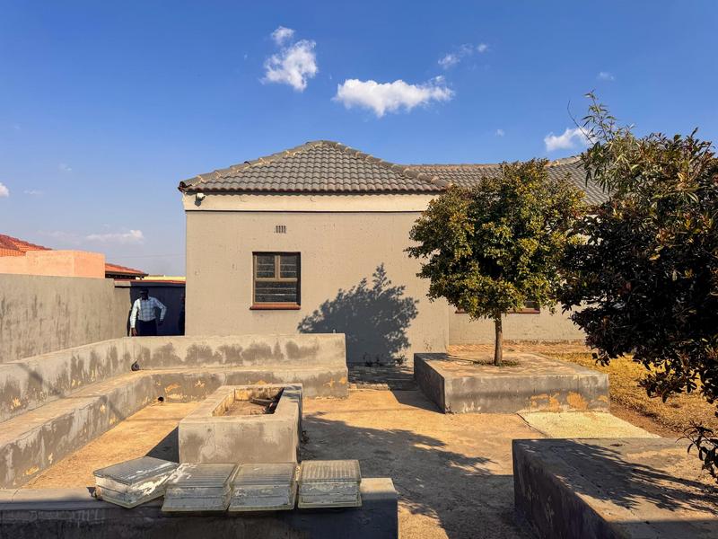 4 Bedroom Property for Sale in Kagiso Gauteng