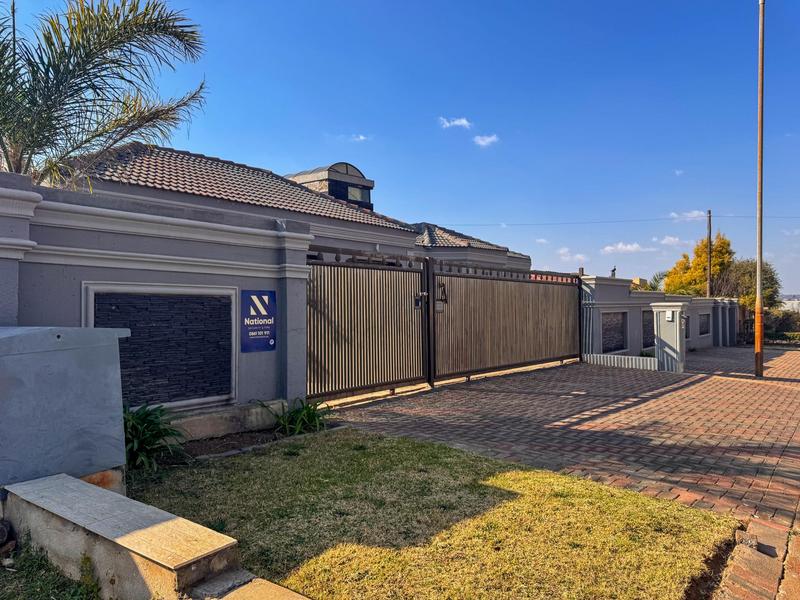 4 Bedroom Property for Sale in Kagiso Gauteng