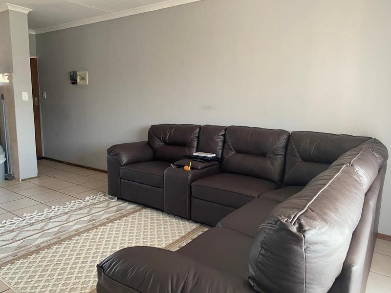 2 Bedroom Property for Sale in Parkrand Gauteng