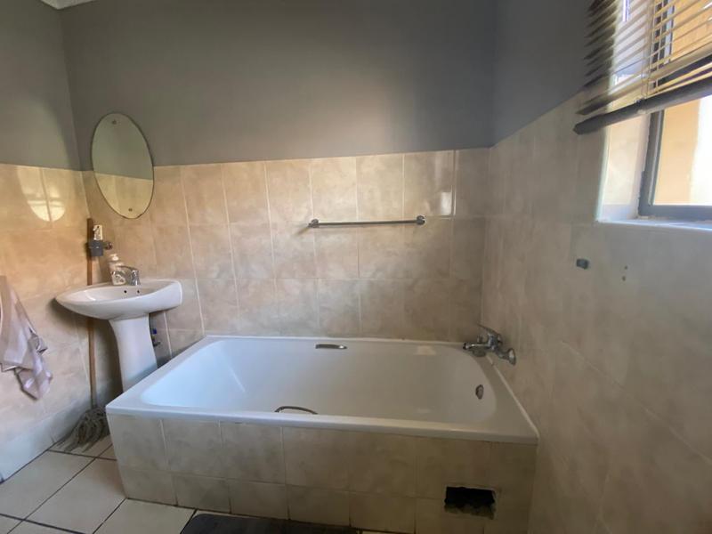 2 Bedroom Property for Sale in Parkrand Gauteng