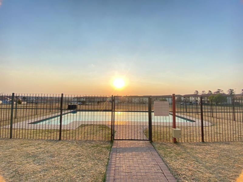 2 Bedroom Property for Sale in Parkrand Gauteng