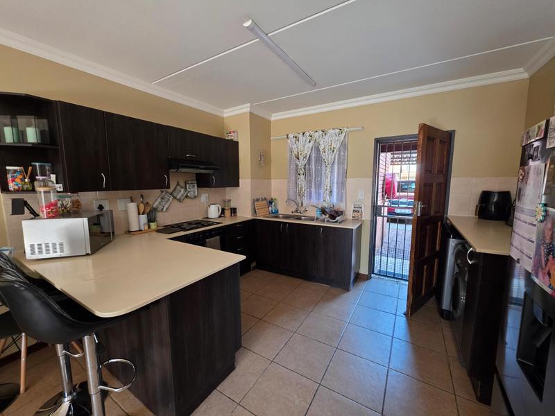 2 Bedroom Property for Sale in Meyerton Central Gauteng