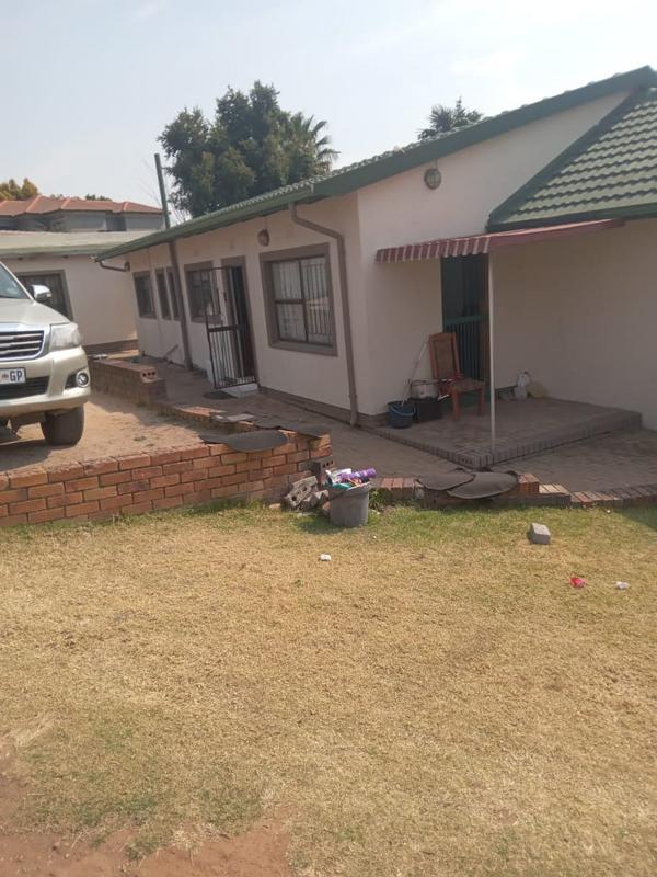 3 Bedroom Property for Sale in Birch Acres Gauteng