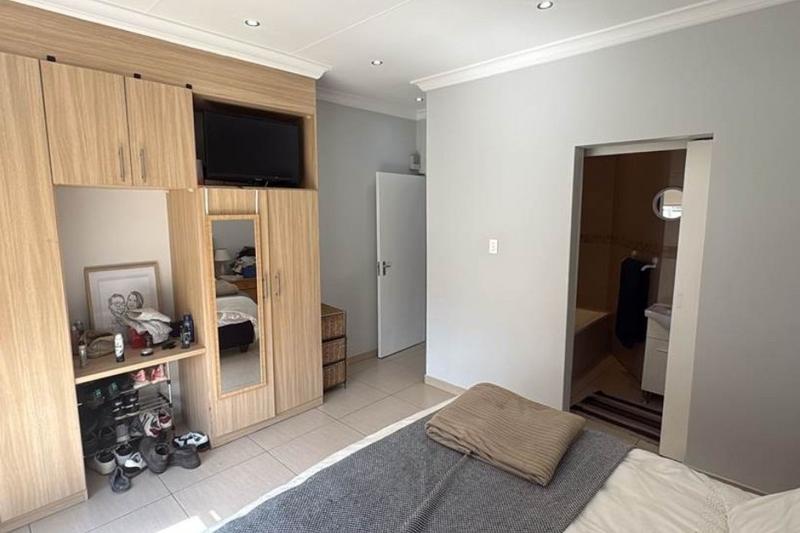 2 Bedroom Property for Sale in Bedford Gardens Gauteng