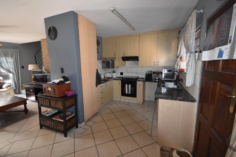 2 Bedroom Property for Sale in Annlin Gauteng