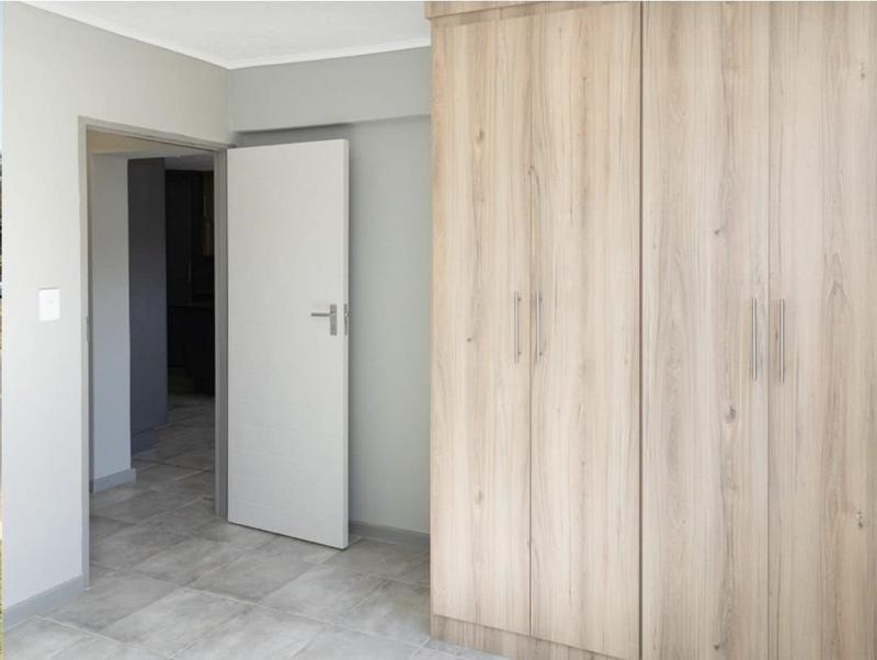 2 Bedroom Property for Sale in Les Marais Gauteng