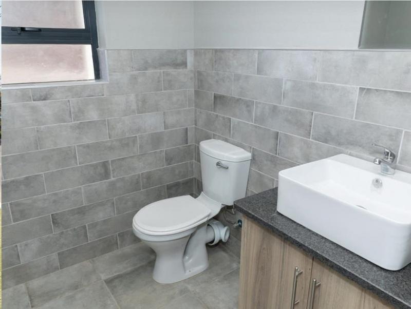 2 Bedroom Property for Sale in Les Marais Gauteng