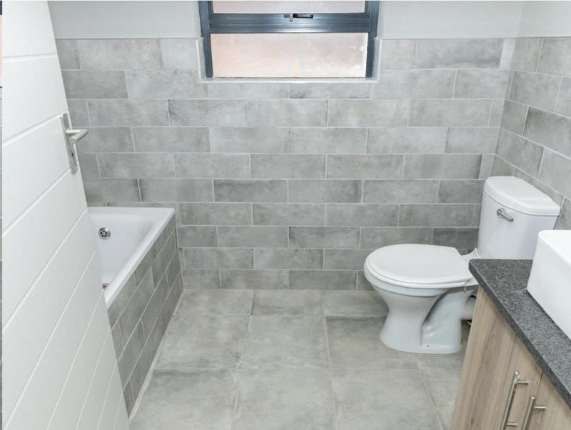 2 Bedroom Property for Sale in Les Marais Gauteng