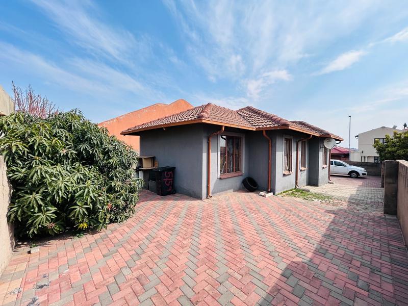 3 Bedroom Property for Sale in Birch Acres Gauteng