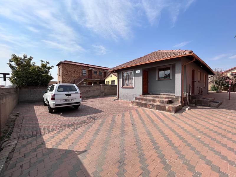 3 Bedroom Property for Sale in Birch Acres Gauteng