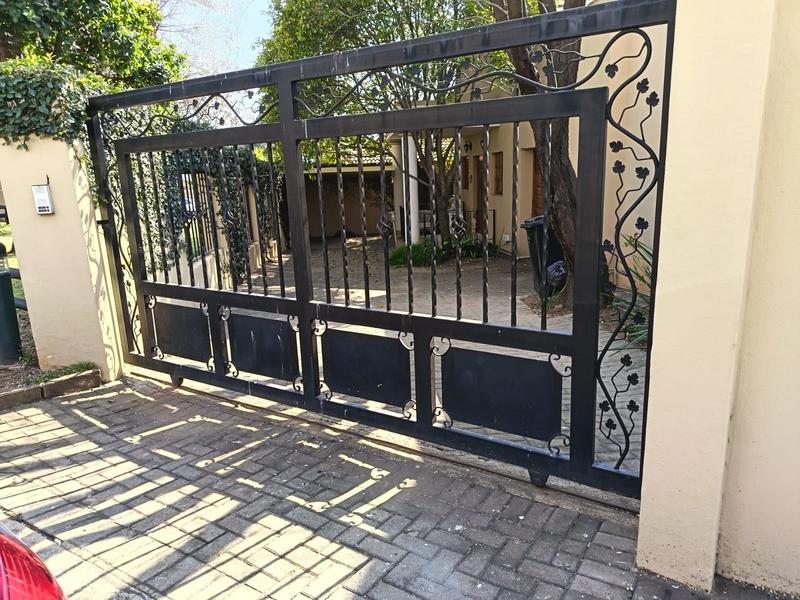 To Let 1 Bedroom Property for Rent in Bedfordview Gauteng