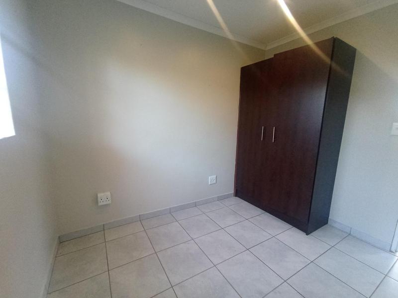 To Let 1 Bedroom Property for Rent in Discovery Gauteng
