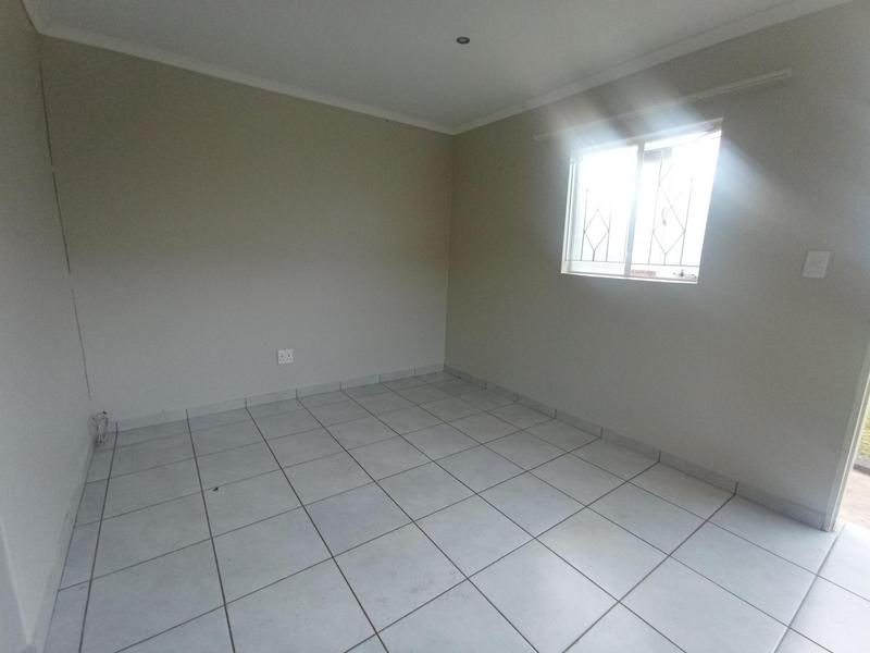 To Let 1 Bedroom Property for Rent in Discovery Gauteng