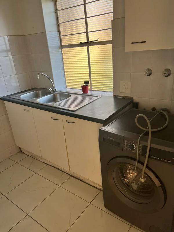 To Let 1 Bedroom Property for Rent in Horison View Gauteng