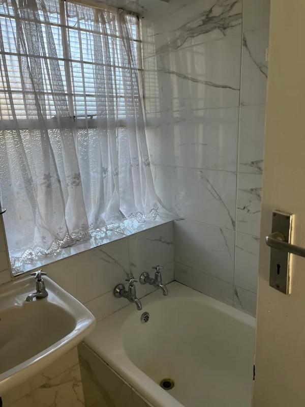 To Let 1 Bedroom Property for Rent in Horison View Gauteng
