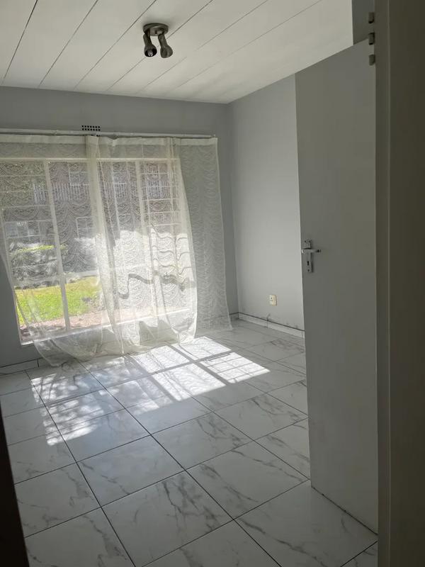 To Let 1 Bedroom Property for Rent in Horison View Gauteng