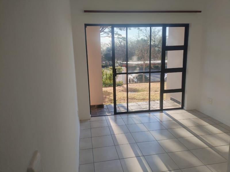 To Let 2 Bedroom Property for Rent in Jackal Creek Golf Estate Gauteng
