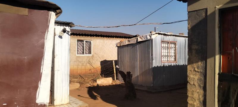 2 Bedroom Property for Sale in Roodekop Gauteng