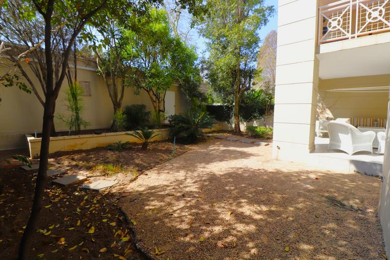 To Let 2 Bedroom Property for Rent in Sandown Gauteng