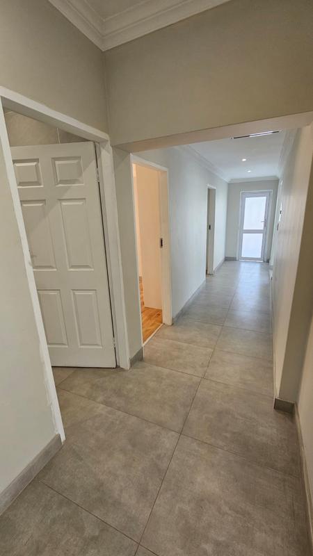 5 Bedroom Property for Sale in Wierda Park Gauteng