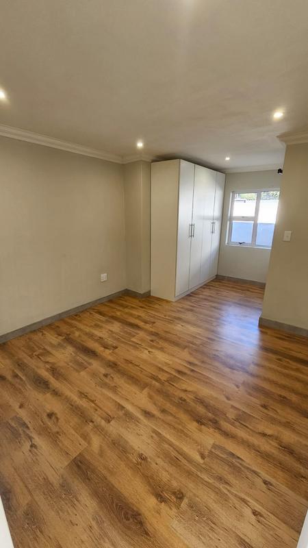 5 Bedroom Property for Sale in Wierda Park Gauteng