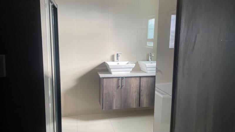 4 Bedroom Property for Sale in Eldo Village Estate Gauteng
