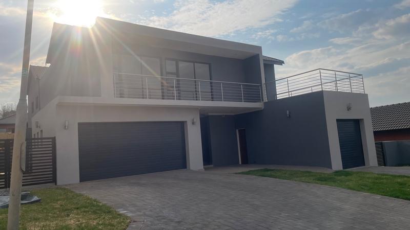4 Bedroom Property for Sale in Eldo Village Estate Gauteng