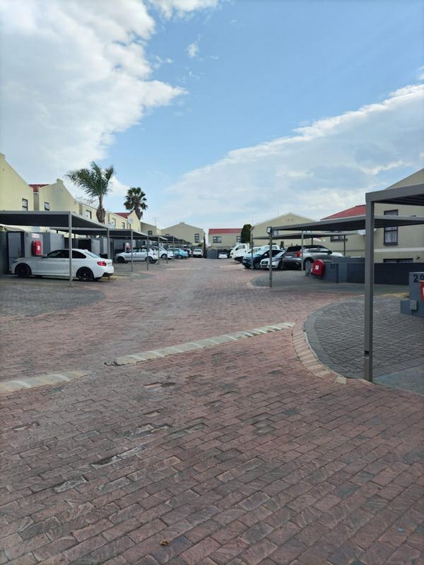 3 Bedroom Property for Sale in Birch Acres Gauteng
