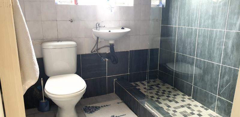 To Let 2 Bedroom Property for Rent in Buccleuch Gauteng