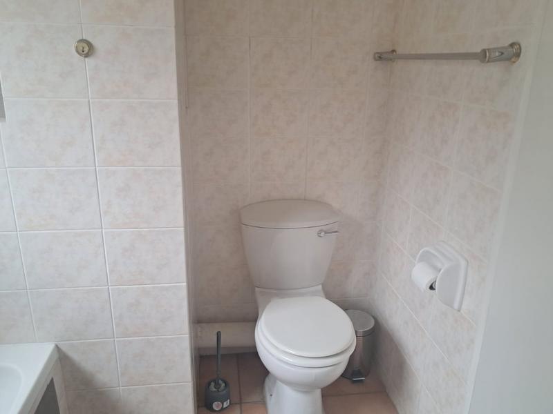 To Let 2 Bedroom Property for Rent in Hyde Park Gauteng