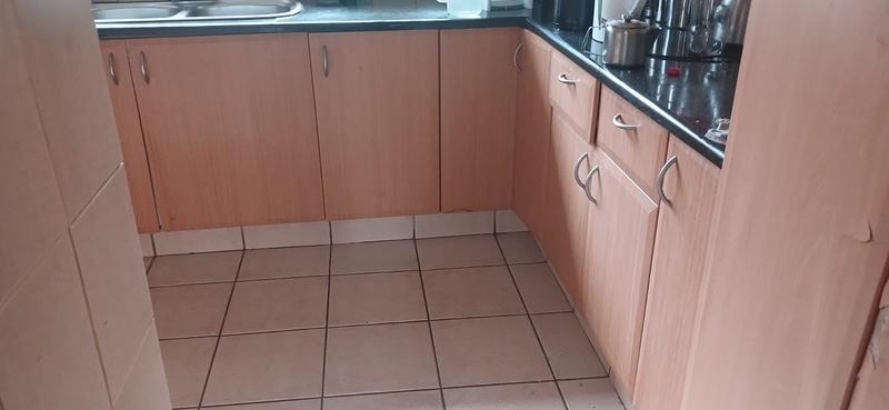 4 Bedroom Property for Sale in Clayville Gauteng