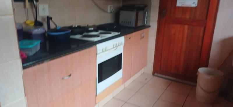 4 Bedroom Property for Sale in Clayville Gauteng