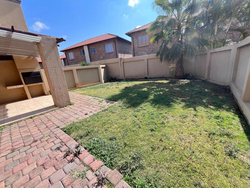 To Let 2 Bedroom Property for Rent in Annlin Gauteng
