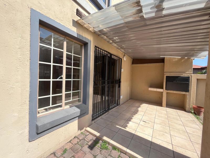 To Let 2 Bedroom Property for Rent in Annlin Gauteng