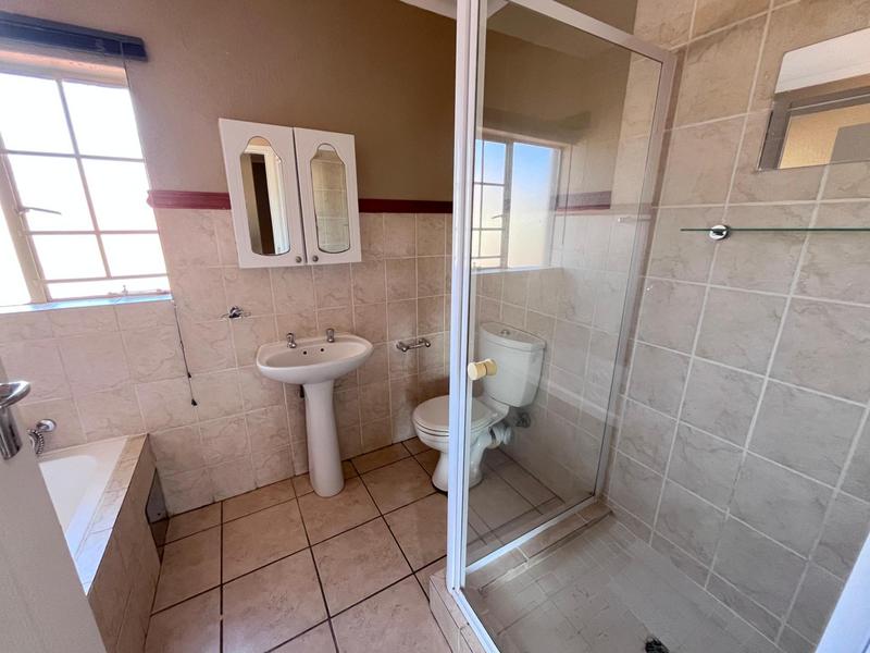 To Let 2 Bedroom Property for Rent in Annlin Gauteng
