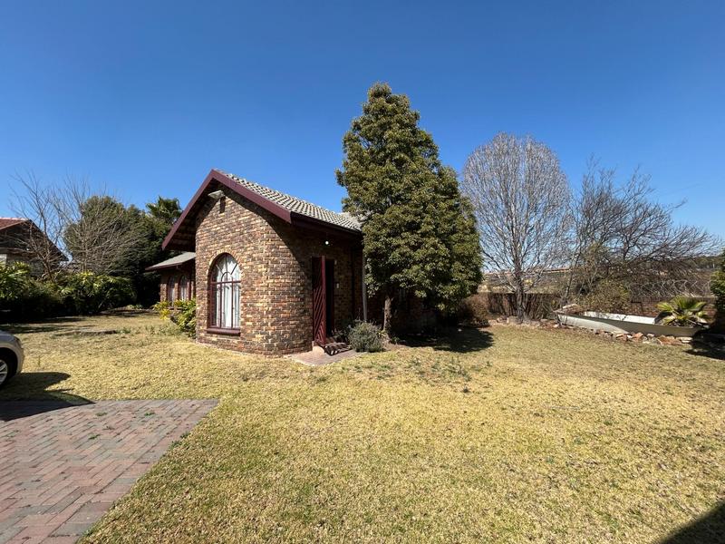 To Let 3 Bedroom Property for Rent in Rooihuiskraal Gauteng
