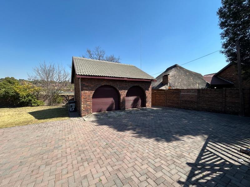 To Let 3 Bedroom Property for Rent in Rooihuiskraal Gauteng