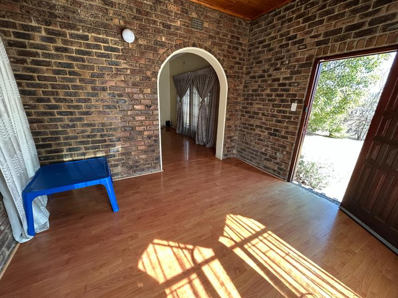 To Let 3 Bedroom Property for Rent in Rooihuiskraal Gauteng