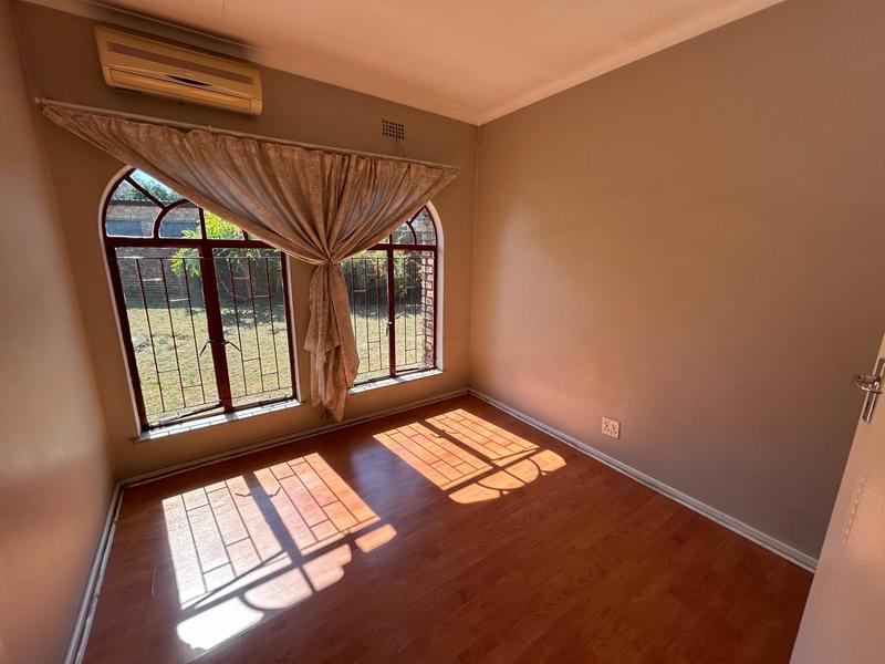 To Let 3 Bedroom Property for Rent in Rooihuiskraal Gauteng