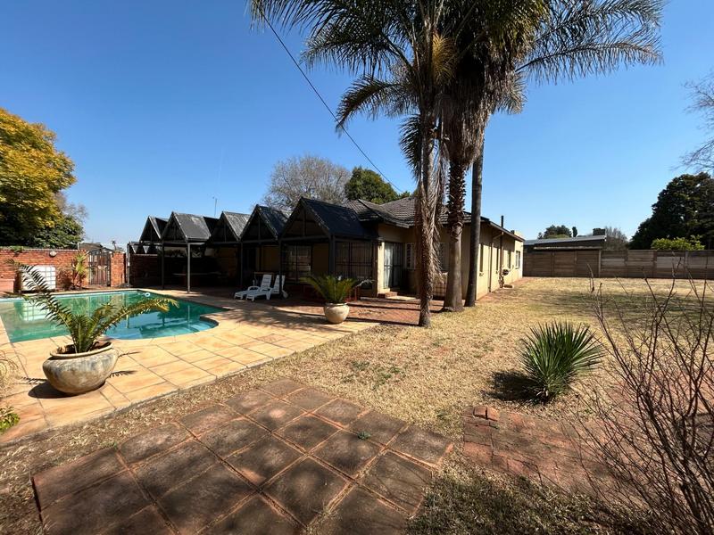 6 Bedroom Property for Sale in Valhalla Gauteng
